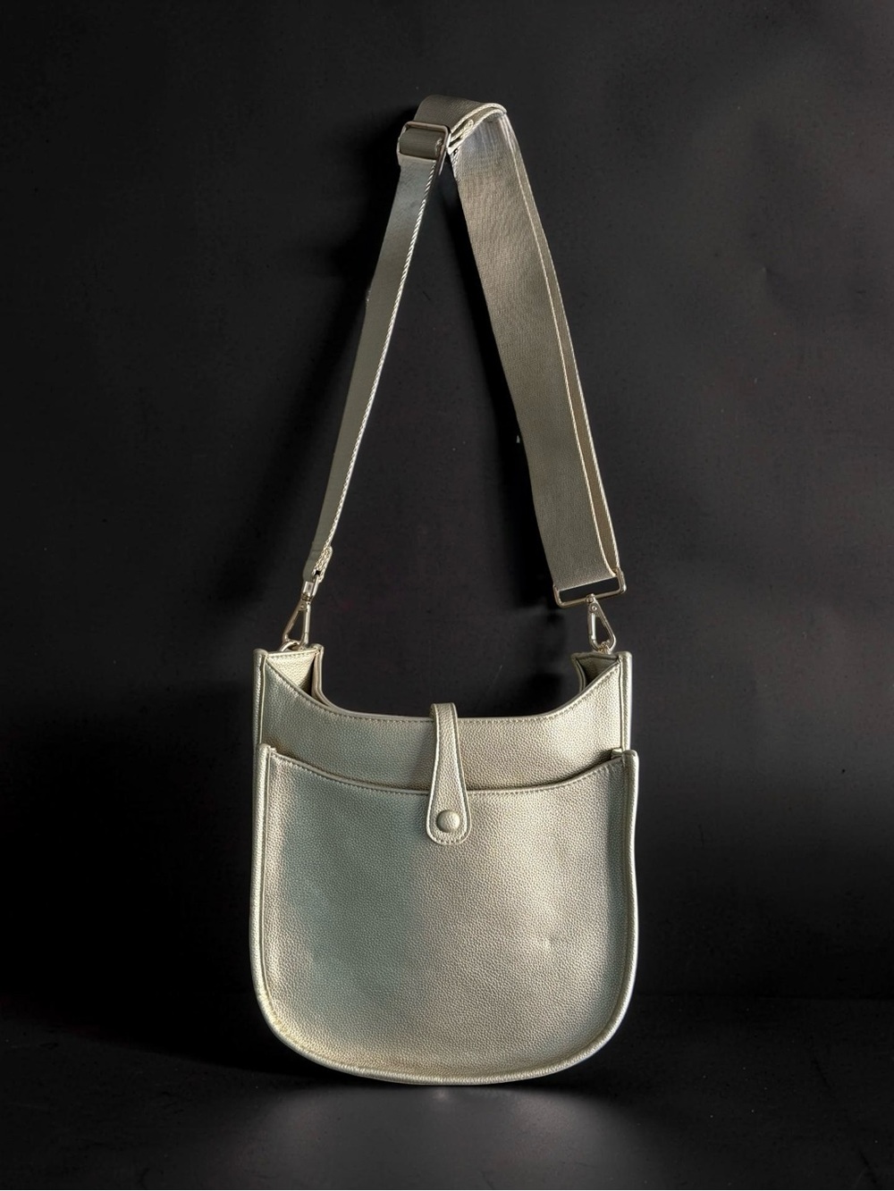 Metallic gold Saddle Crossbody Bag with Wide Strap